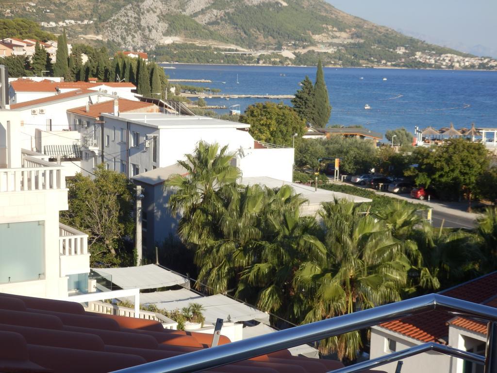 Apartments Rica Omis Luaran gambar